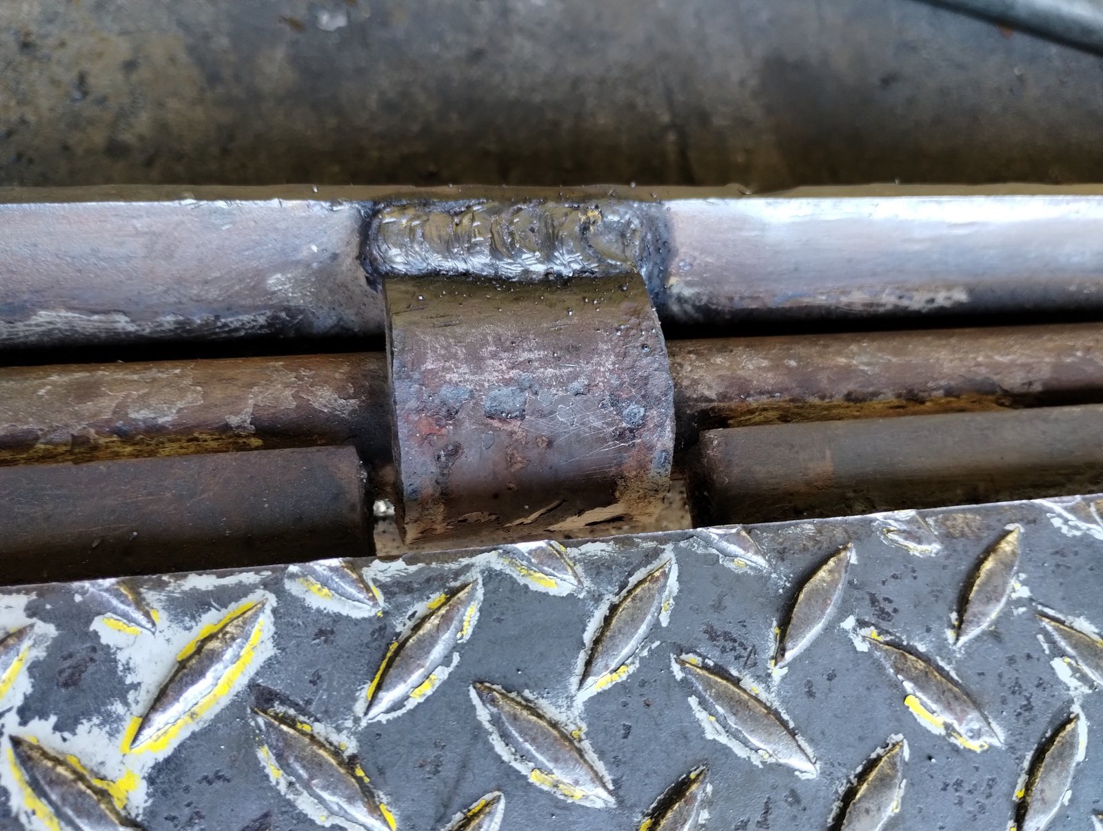 Hinge and plate repair
